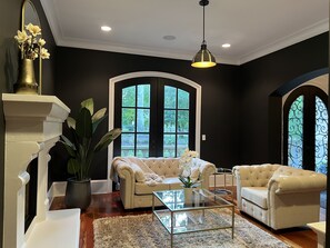 Smart TV, fireplace, video games, printers