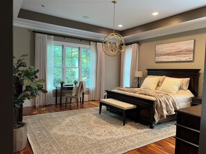 6 多间卧室、办公桌、熨斗/熨衣板、免费 WiFi