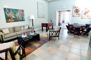 Game room - Condo Bella (Davenport)