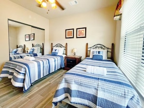 Condo, 2 Bedrooms | 2 bedrooms - Condo Bella (Davenport)
