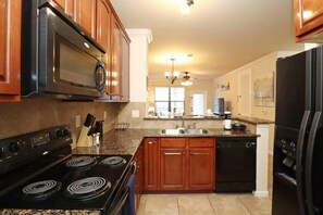 Condo, 2 habitaciones | Cocina privada