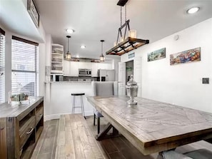 Villa, 4 habitaciones | Restauración