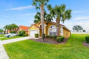 House, 4 Bedrooms | Exterior