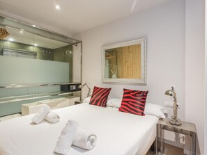 1 bedroom, iron/ironing board, free WiFi, bed sheets - My Space Barcelona Apartment in Sant Gervasi for monthly rentals (Barcelona)