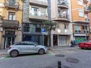 Exterior - My Space Barcelona Apart. with shared terrace in Sant Gervasi per months (Barcelona)