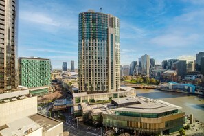 Exterior - ✔Sophisticated Designer Condo W River & City Views (Southbank)