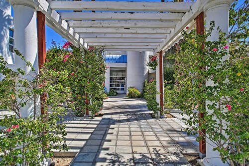 Spacious two-story condo, unit 3