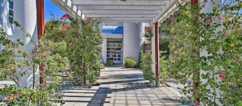 Spacious two-story condo, unit 3