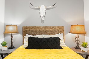 2 bedrooms, iron/ironing board, travel cot, free WiFi
