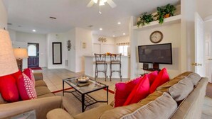 Living room - Summer Place Villa (Davenport)