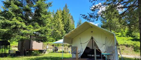 Enceinte de lâhĂ©bergement