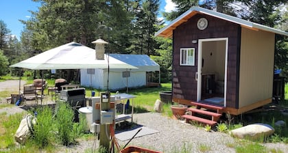 Glamping Tent with Bathhouse near Silverwood