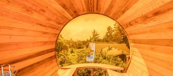 SPA Home! Hot Tub & Sauna, OCEAN View , AC+ EV Charger, Wheelchair Lift.