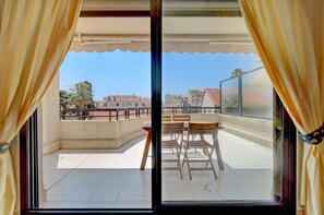Interior - 3 bedrooms in Cannes Center and south terrace (Cannes)