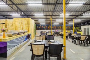 Café da manhã, almoço e jantar