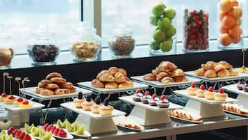 Desayuno buffet todos los días (con cargo)