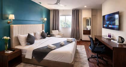 Turquoise Kharadi A Business Hotel