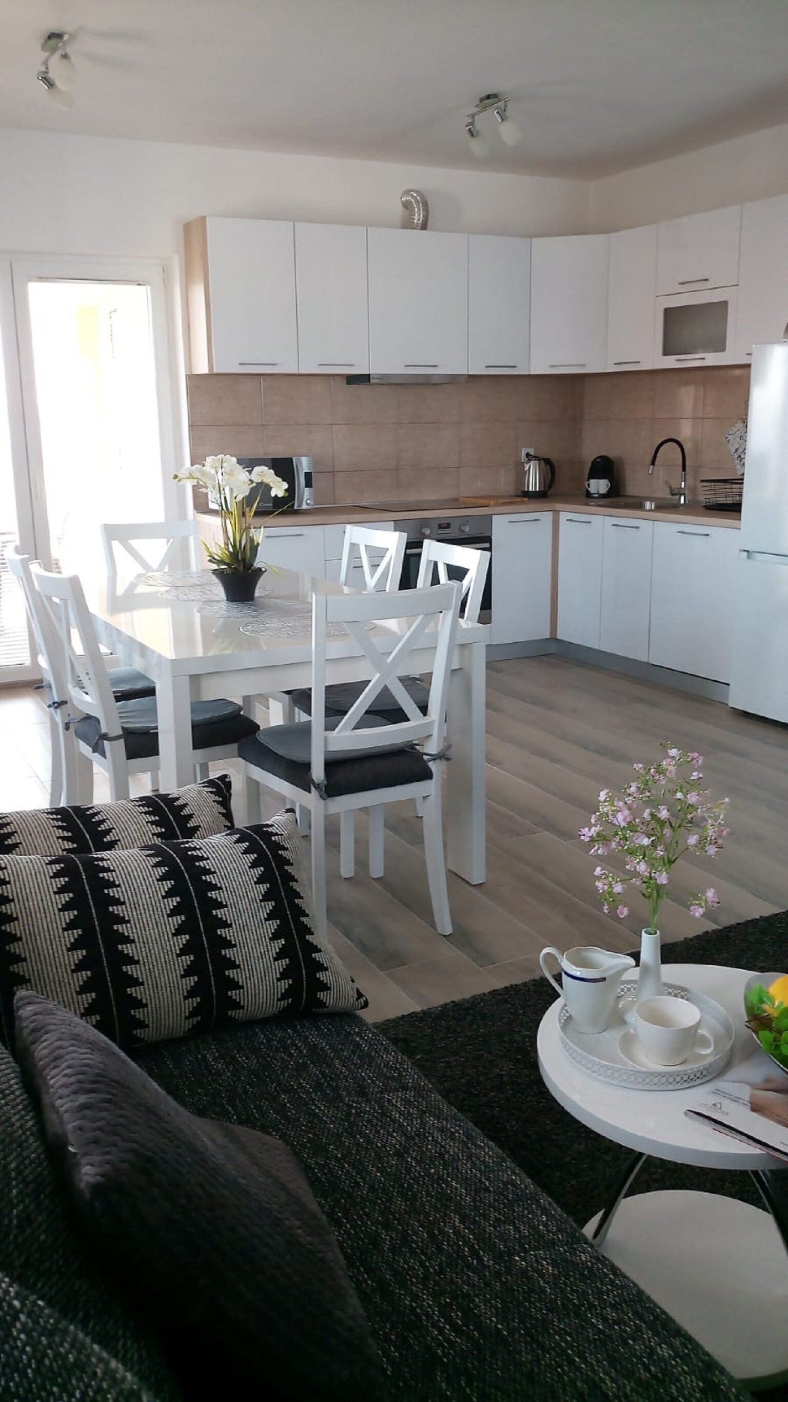 Apartment (Two Bedroom Apartment with Terrace an) | Living room | 25-inch TV with satellite channels