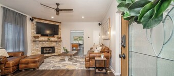 Cozy Cottage Just Minutes from Oaklawn Racetrack & Casino