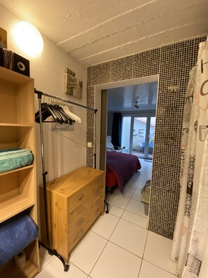 1 dormitorio, wifi, ropa de cama