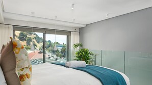 Exclusive Apartment | View from room - 117 on Strand 507 (Cape Town)
