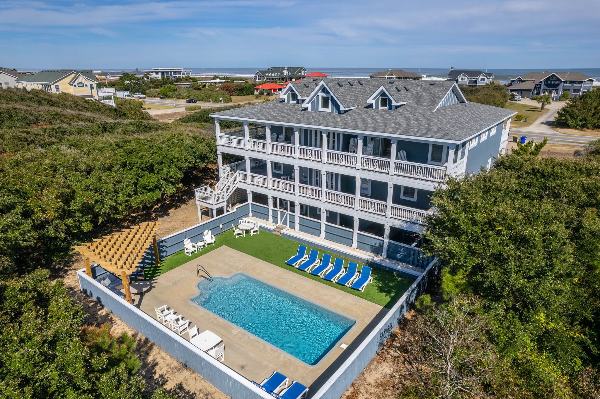 المنشأة من الخارج