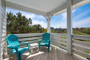 Property grounds - Calm On Down: Private pool, hot tub, elevator, dog friendly, Close to the beach! (Nags Head)