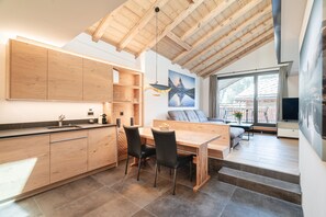 Two-Bedroom Attic Apartment with Matterhorn View | Living area