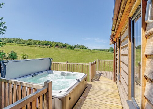 Contemporary lodge with stunning countryside views.