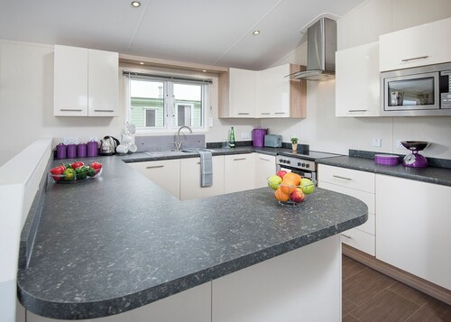 2 bedroom accommodation in Cresswell beach