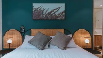 3 bedrooms, in-room safe, desk, iron/ironing board