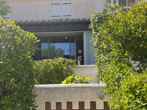Haus in Saint Pierre la Mer, 3 Schlafzimmer, strandnah