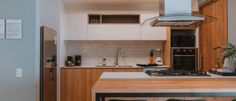 Microwave, oven, stovetop, dishwasher