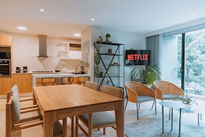 Dining - Cozy 895ft Apt. 24/7 Front Desk★ - Alori 501 (Medellín)
