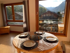 Dining - Sunny studio in Morzine with tennis near village (Morzine)