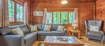 Woodland Aubépine Lodge