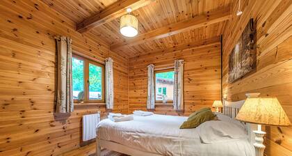 Woodland Hawthorn Lodge