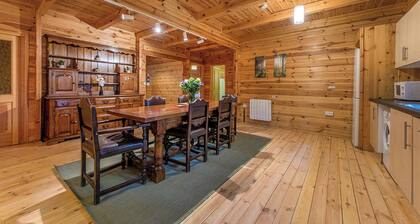 Woodland Hawthorn Lodge