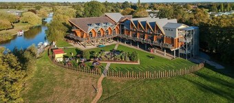 3 bedroom accommodation in Stratford-upon-Avon