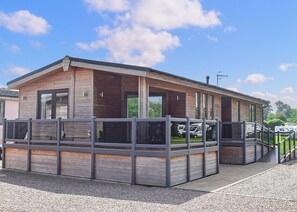 Exterior - 3 bedroom accommodation in Stratford-upon-Avon (Stratford-upon-Avon)