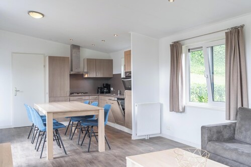 Chalet avec 3 chambres à coucher et terrasse