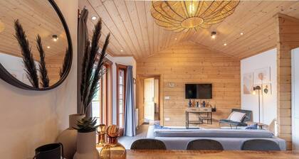 Chalet avec cuisine ouverte et 3 chambres Ă coucher