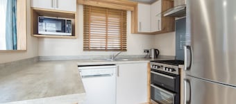 Elite Plus Hemsworth 4