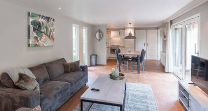 Chalet with 2 bedrooms and patio