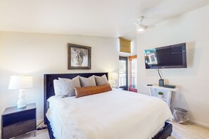 2 عدّة غرف نوم ومكواة/لوح كي وواي فاي وملاءات أسرّة