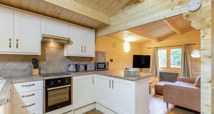 1 bedroom accommodation in Freehay, Cheadle