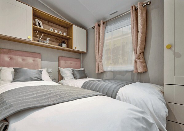 2 bedrooms, Internet
