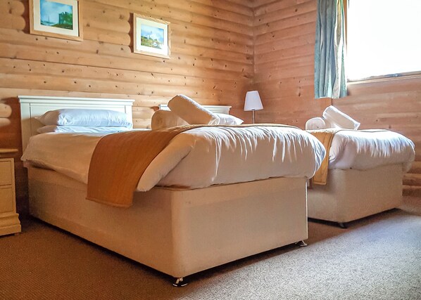 2 bedrooms, free WiFi