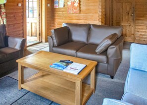 Interior - 2 bedroom accommodation in Llandeilo, Nr Carmarthen (Llandeilo, Nr Carmarthen)