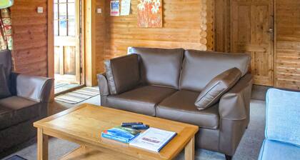 1 bedroom accommodation in Llandeilo, Nr Carmarthen